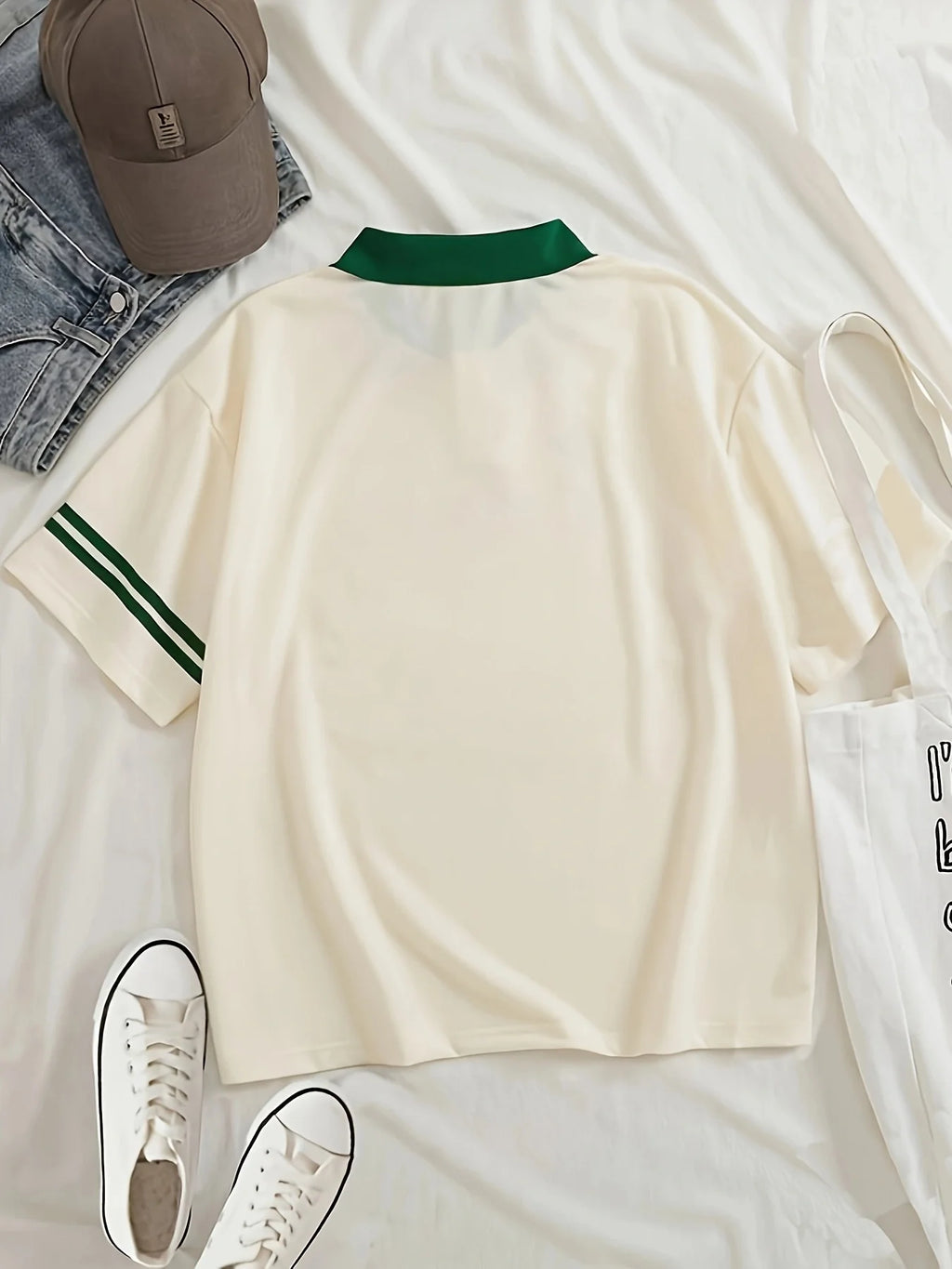 Heart And Butterfly Print Loose Polo Shirt, Fashion Short Sleeve Lapel Sports T-shirt, Women's Activewear